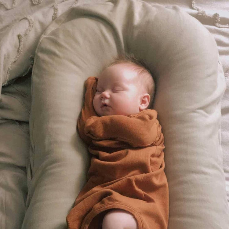 Round Infant Lounger, 100% Cotton Breathable, Portable Travel Bed (DustyRose)